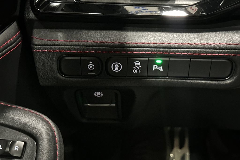 Used 2025 Acura MDX A-Spec AWD/4WD image 32