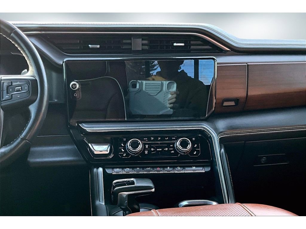 Used 2024 GMC Sierra 1500 Denali Ultimate image 10