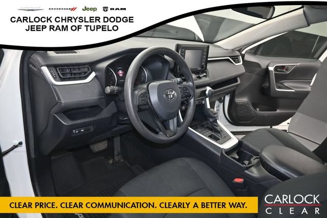 Used 2021 Toyota RAV4 LE AWD/4WD image 13