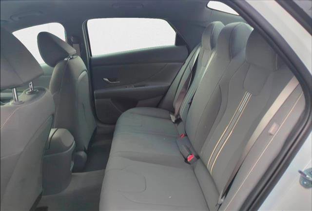 New 2025 Hyundai Elantra Sport image 17