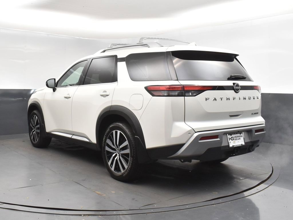 Used 2024 Nissan Pathfinder Platinum w/ Cargo Package image 5