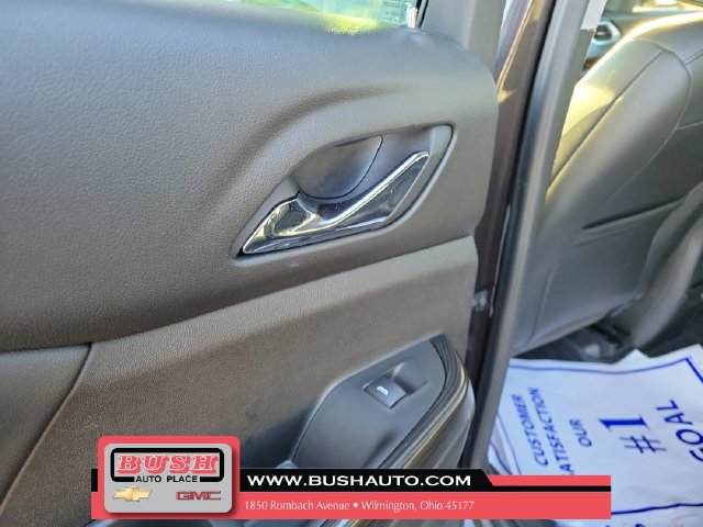Used 2019 GMC Acadia SLT w/ LPO, Floor Liner Package AWD/4WD image 13