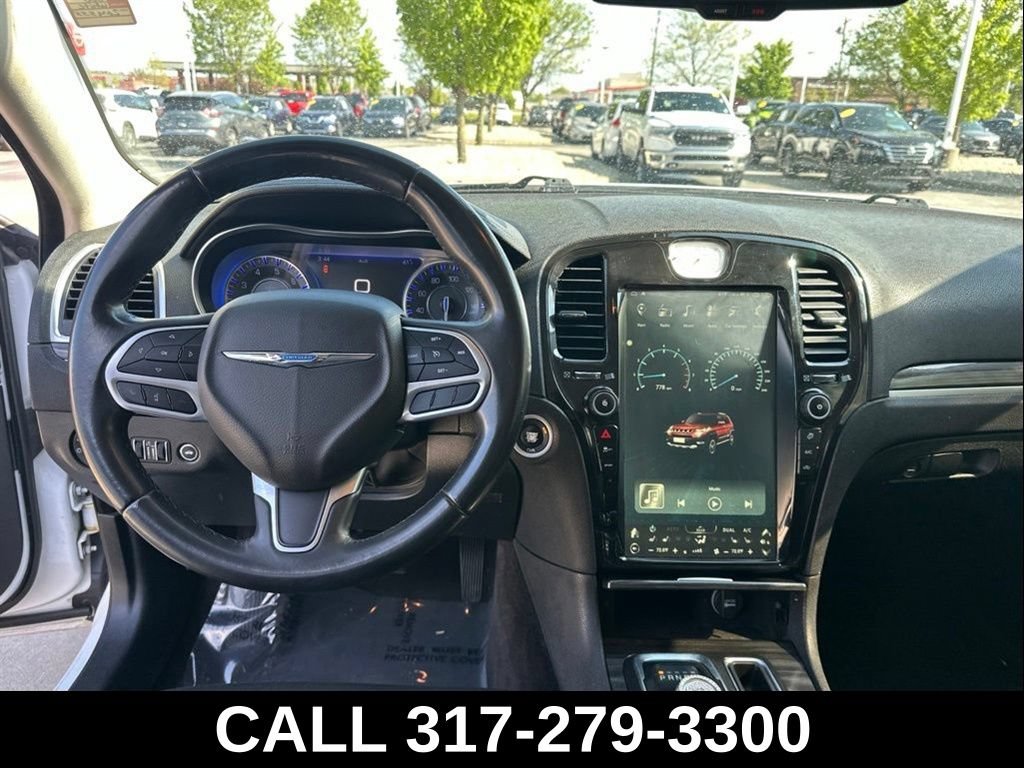 Used 2018 Chrysler 300 Touring w/ Chrome Appearance Package RWD image 30