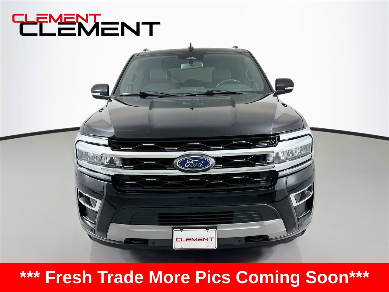 Used 2023 Ford Expedition Limited AWD/4WD image 3