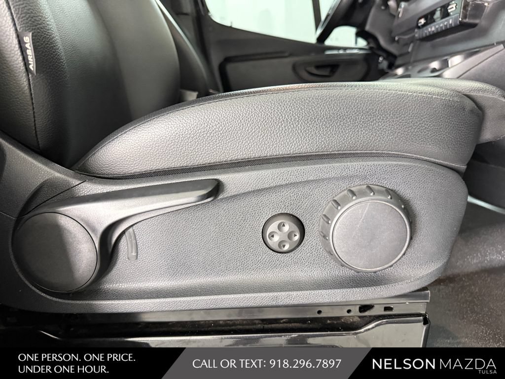 Used 2019 Mercedes-Benz Sprinter 2500 image 39