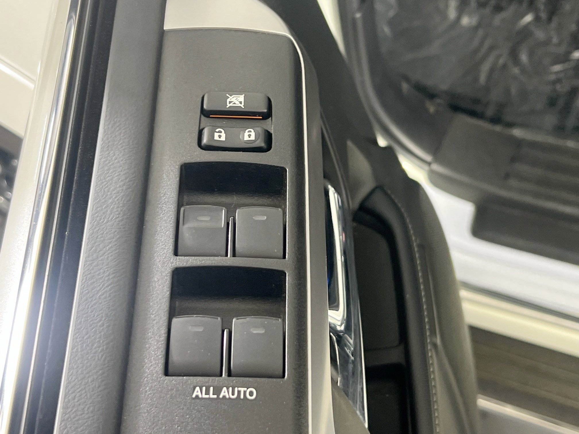 Used 2021 Toyota 4Runner Limited AWD/4WD image 18