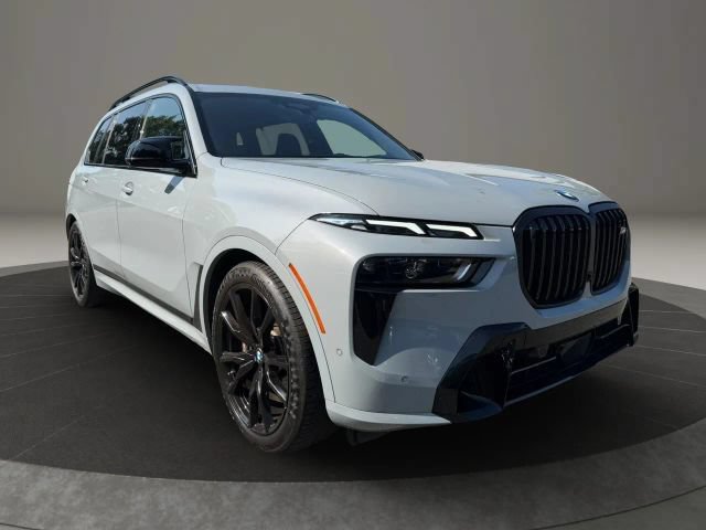 Used 2024 BMW X7 M60i w/ Executive Package AWD/4WD image 3