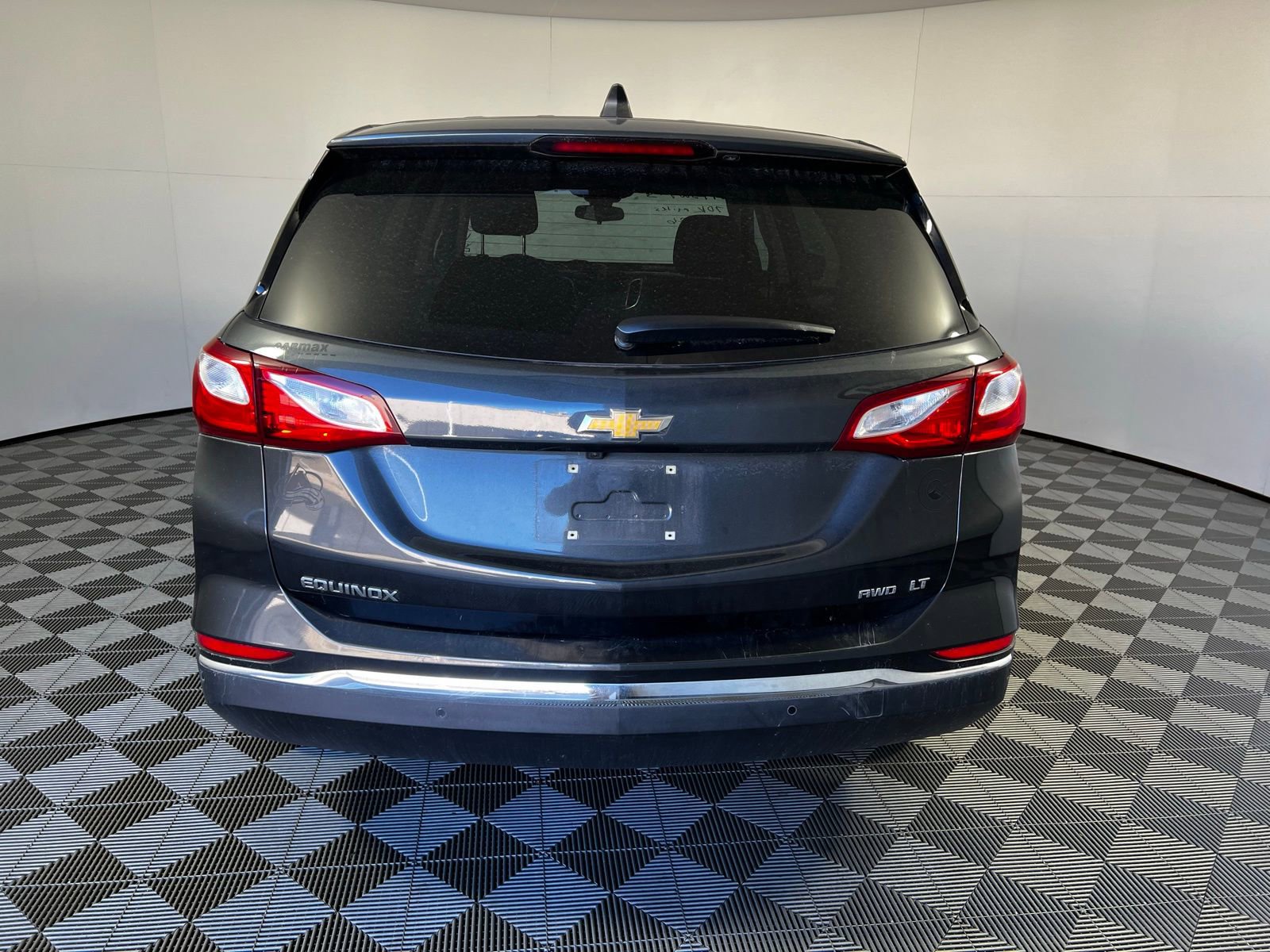 Used 2021 Chevrolet Equinox LT w/ LPO, Cargo Package image 6