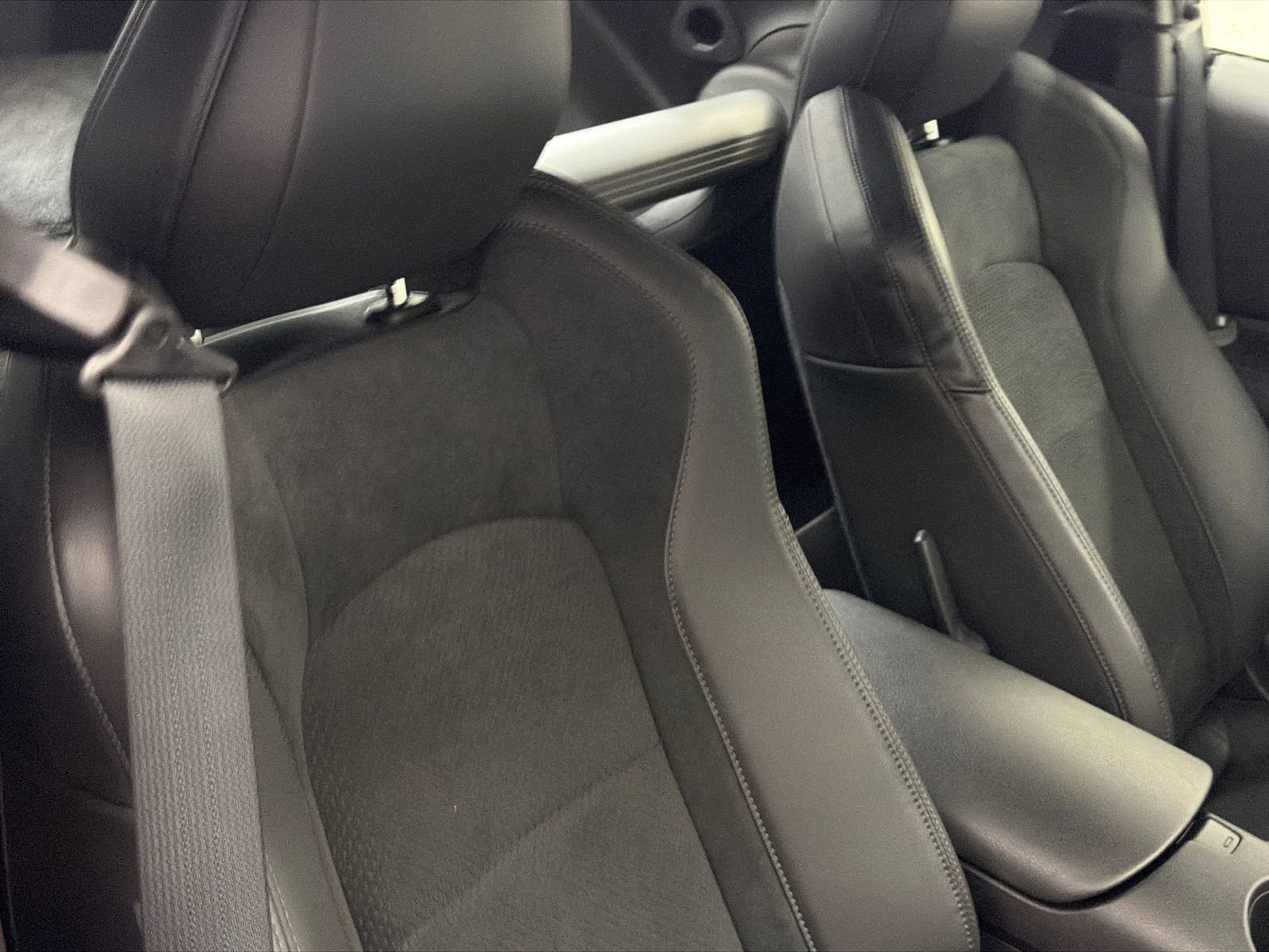 Used 2024 Nissan Z Performance w/ Heritage Edition image 13