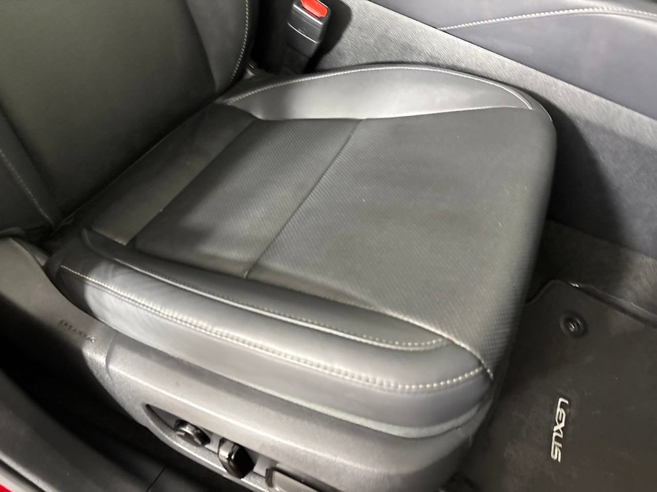 Used 2023 Lexus RX 350 Premium w/ Cold Area Package FWD image 31