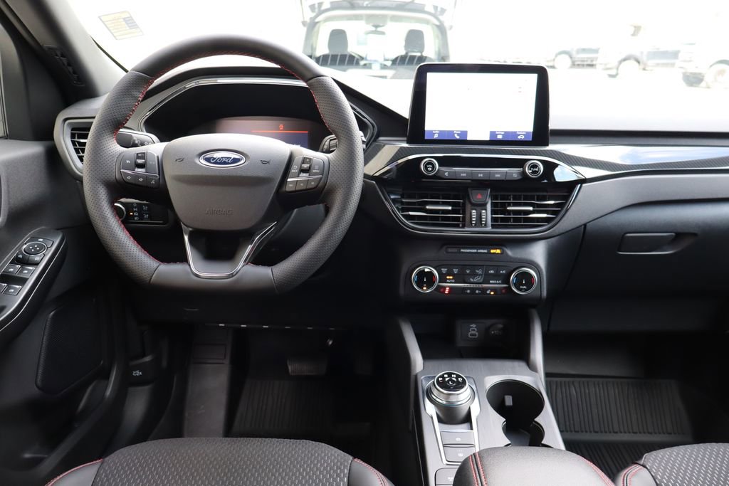 New 2026 Ford Escape ST-Line w/ Cold Weather Package AWD/4WD image 5