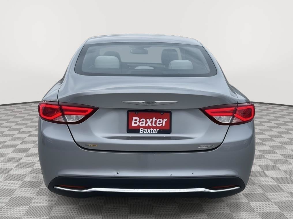 Used 2016 Chrysler 200 Limited FWD image 8