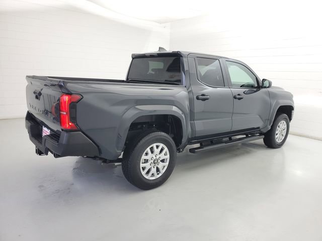 Used 2025 Toyota Tacoma SR AWD/4WD image 5