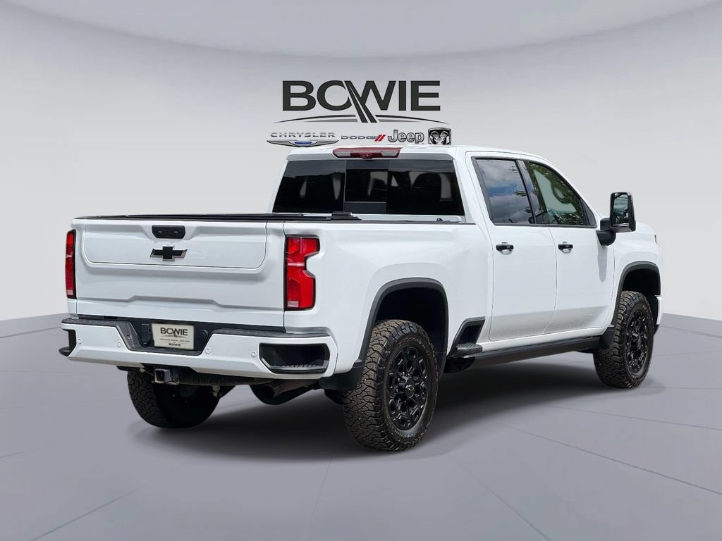 Used 2024 Chevrolet Silverado 2500 LTZ w/ LTZ Plus Package AWD/4WD image 2