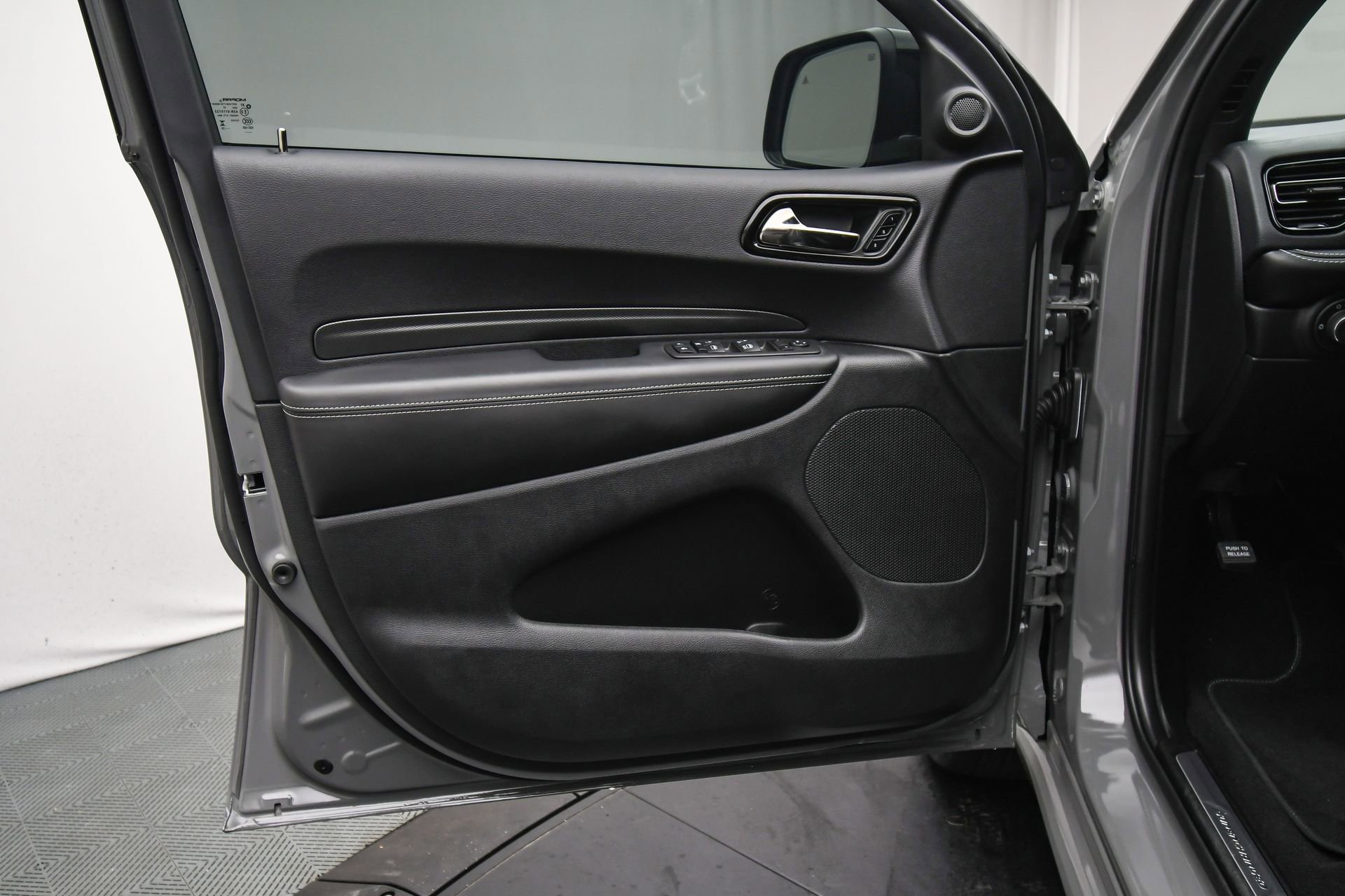 Used 2025 Dodge Durango SRT Hellcat w/ Black Package image 44