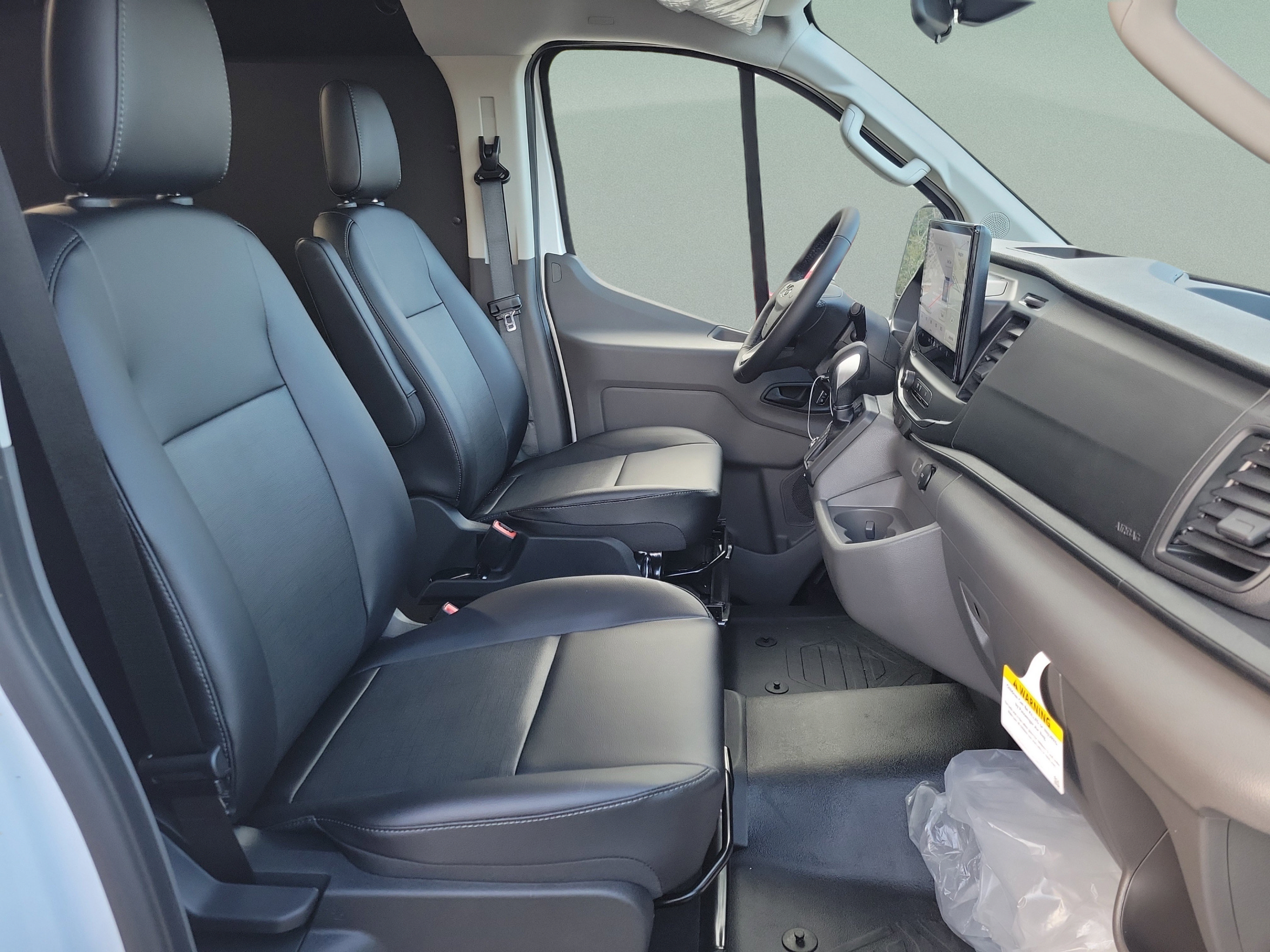 New 2025 Ford Transit 350 148 Low Roof AWD w/ Load Area Protection Package image 30