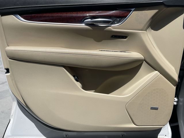Used 2018 Cadillac XT5 Luxury w/ Driver Awareness Package FWD image 23