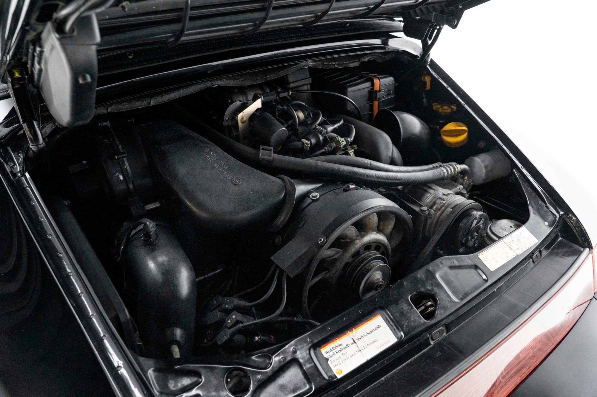 Used 1991 Porsche 911 Carrera RWD image 46