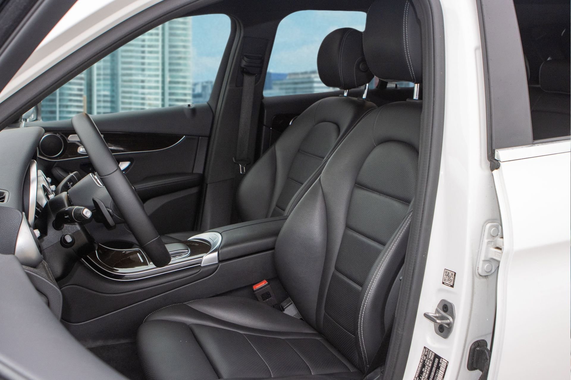 Used 2022 Mercedes-Benz GLC 300 image 16