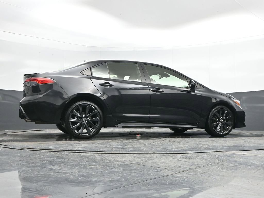 Used 2024 Toyota Corolla SE w/ SE Premium Package image 44