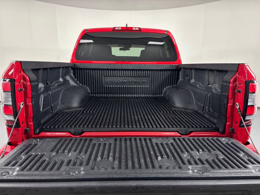 Used 2023 Nissan Frontier SV image 31
