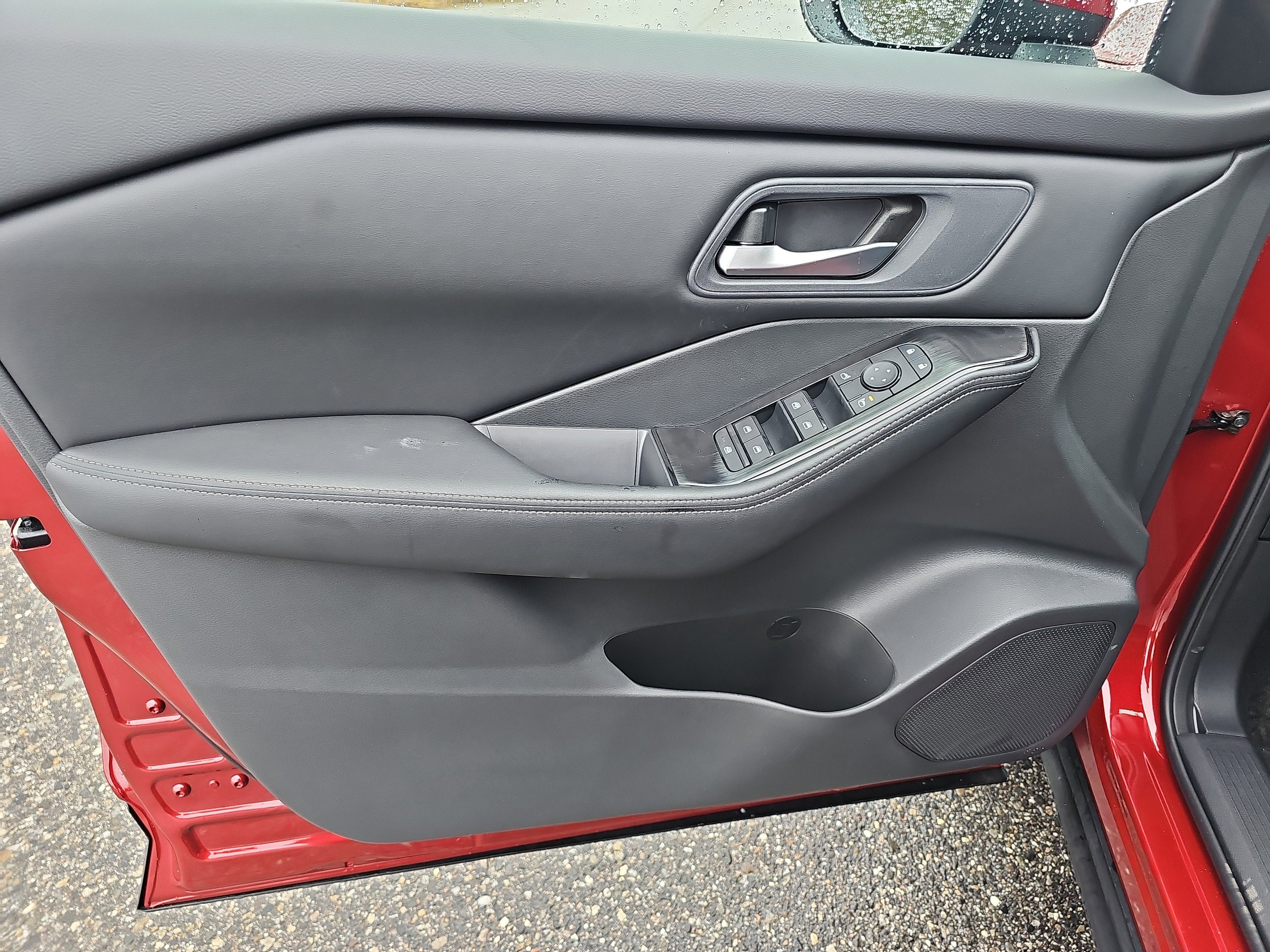 New 2026 Nissan Rogue SV w/ Cold Weather Package AWD/4WD image 17