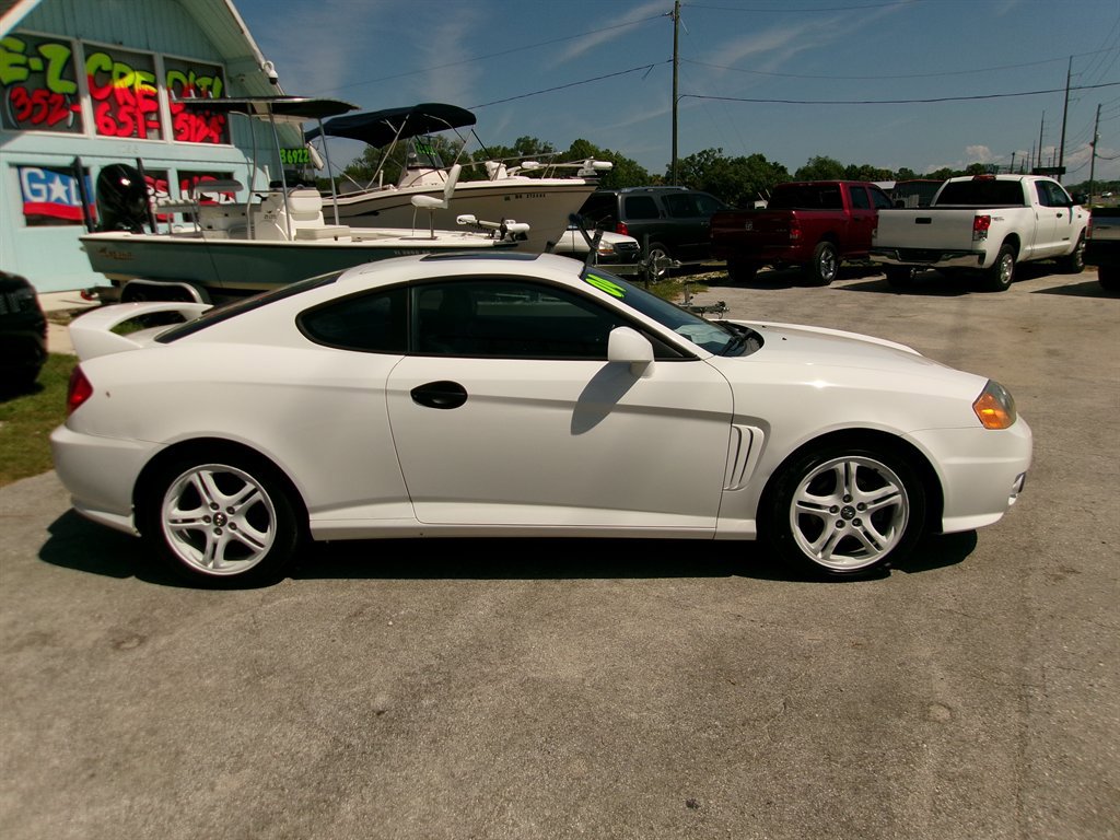 Used 2004 Hyundai Tiburon GT FWD image 6