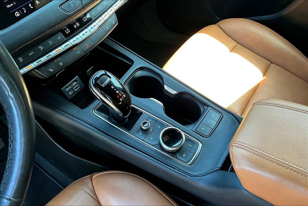 Used 2021 Cadillac XT4 Premium Luxury image 16