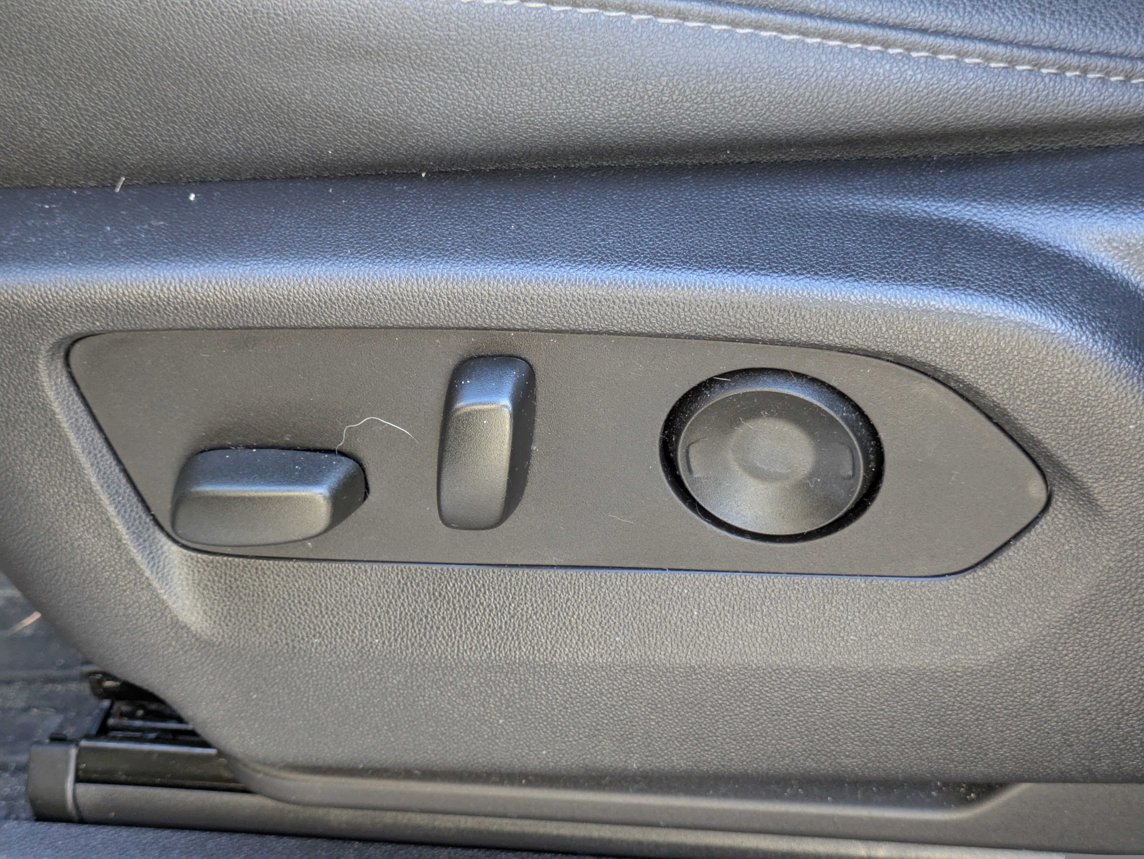 Used 2023 GMC Sierra 1500 SLT w/ SLT Premium Plus Package image 12