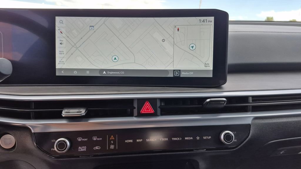 Used 2024 Kia Sorento SX Prestige image 9