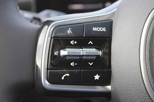 New 2025 Kia Sorento X-Line EX image 17