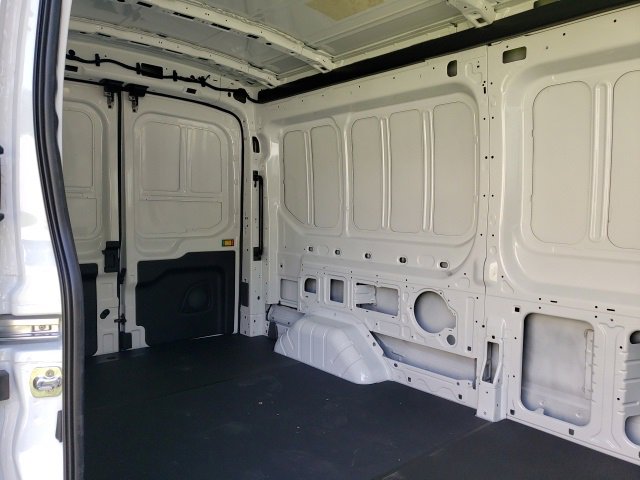 New 2023 Ford E-Transit Medium Roof image 16