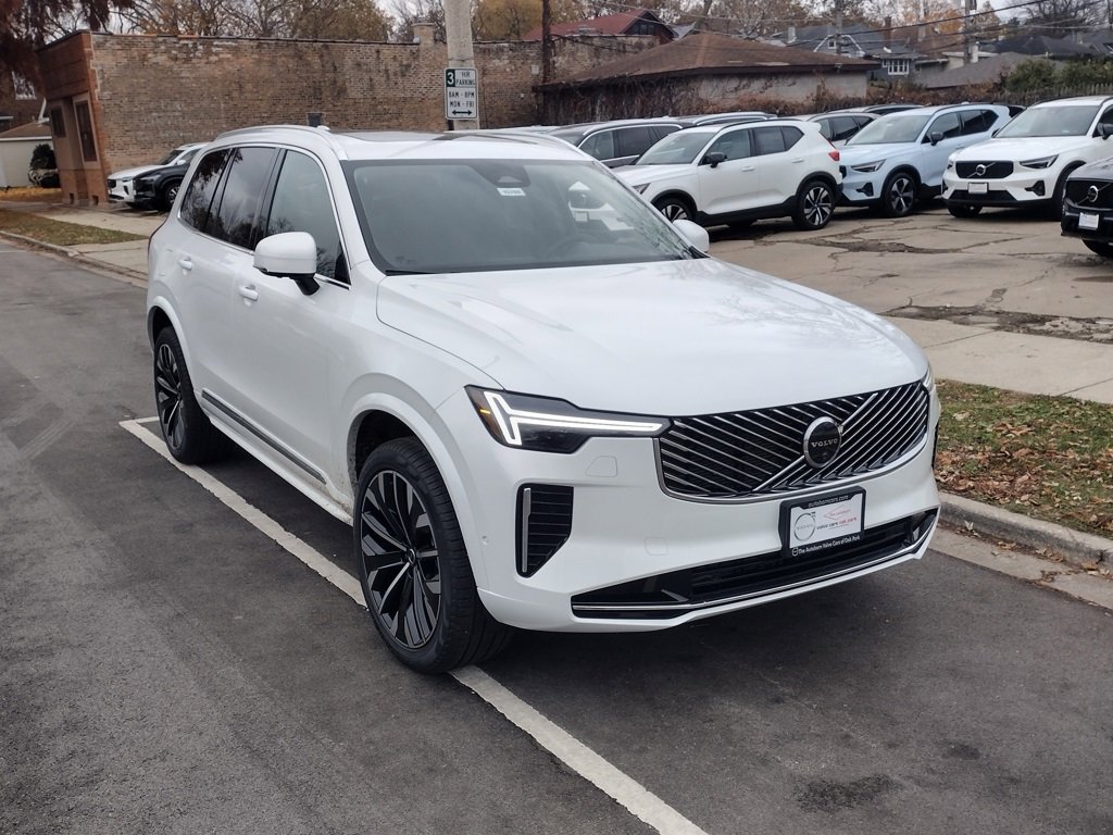 New 2026 Volvo XC90 B6 Plus w/ Protection Package image 3