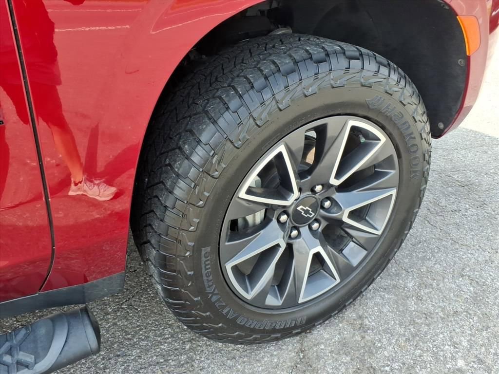 Used 2021 Chevrolet Tahoe Z71 w/ Luxury Package image 9