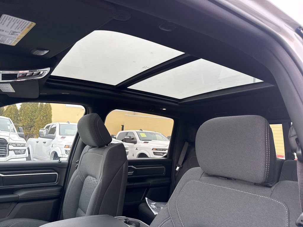 New 2026 RAM 1500 4x4 Crew Cab image 18