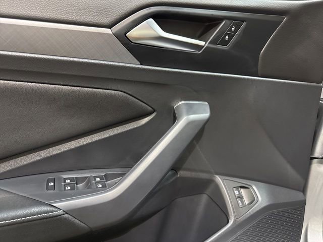 Certified 2023 Volkswagen Jetta SE w/ Panoramic Sunroof Package image 12