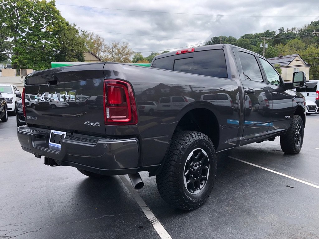 Used 2026 RAM 2500 Laramie AWD/4WD image 6