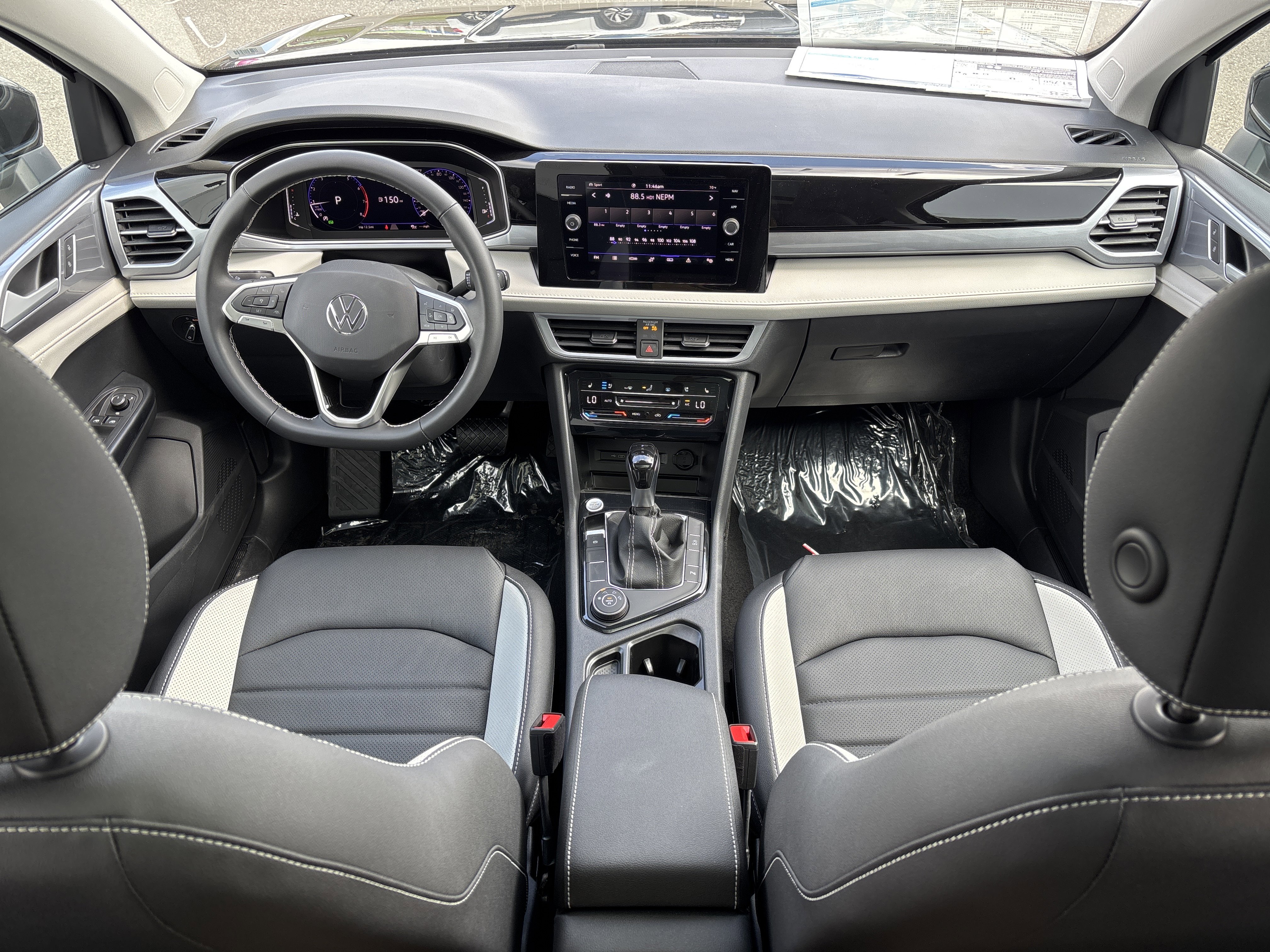 New 2026 Volkswagen Taos SEL AWD/4WD image 25