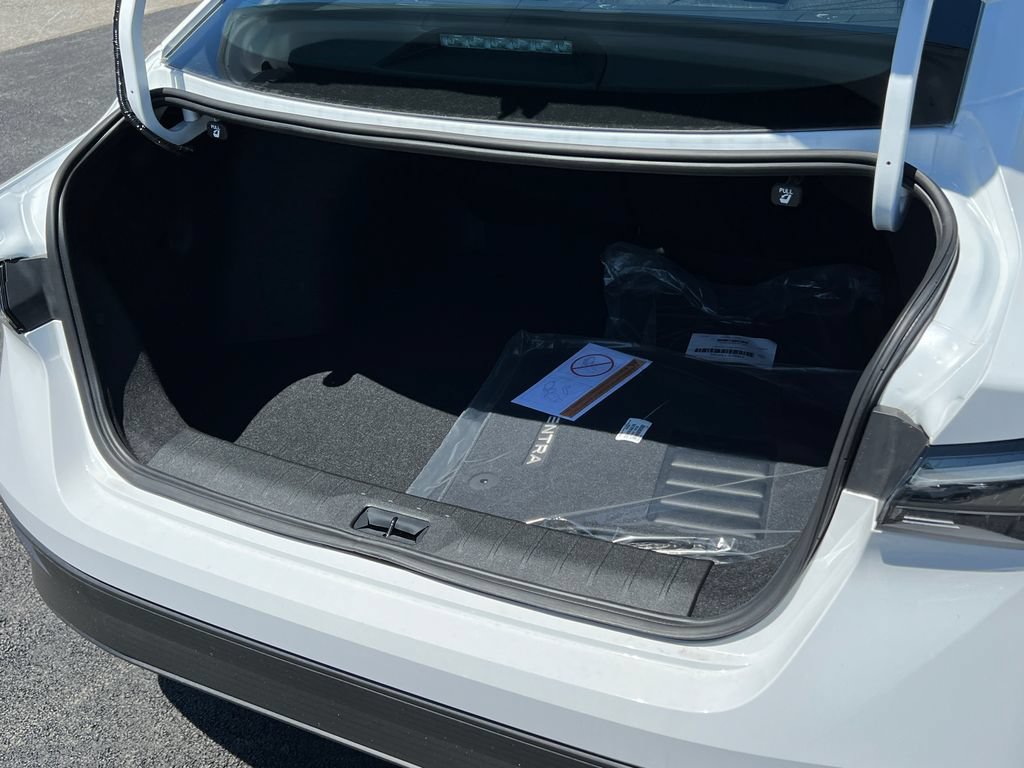 New 2026 Nissan Sentra SV w/ SV Convenience Package FWD image 20