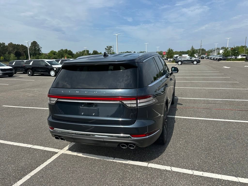Used 2021 Lincoln Aviator Reserve w/ Equipment Group 201A AWD/4WD image 9