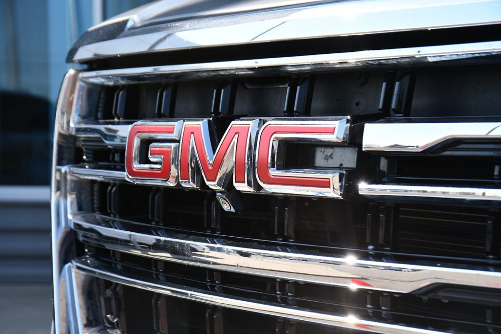 Used 2023 GMC Yukon SLT w/ SLT Premium Package AWD/4WD image 40
