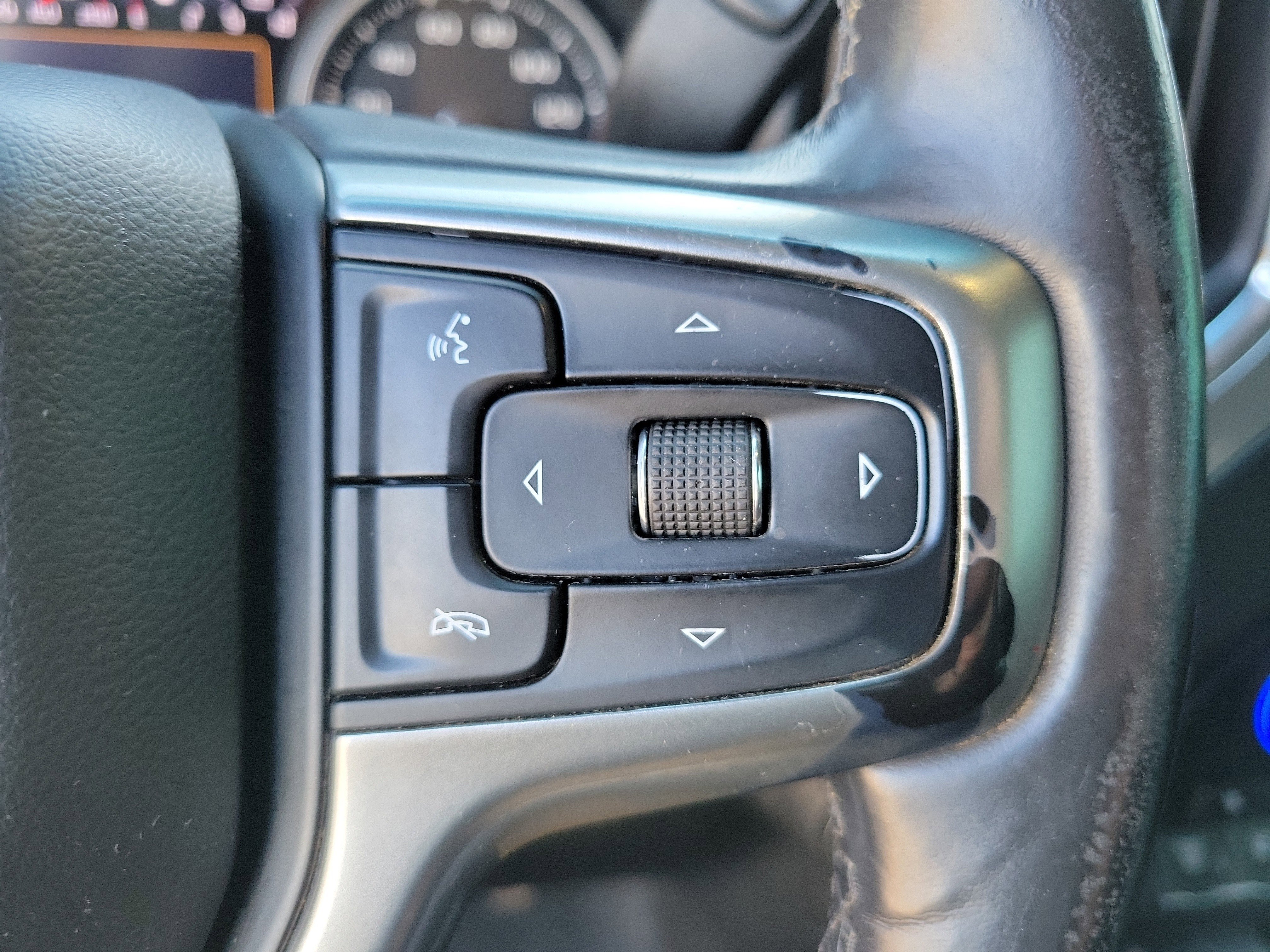 Used 2020 Chevrolet Silverado 2500 LTZ w/ LTZ Premium Package image 22