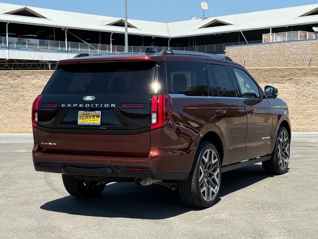 New 2027 Ford Expedition Platinum w/ Platinum Ultimate Package AWD/4WD image 3