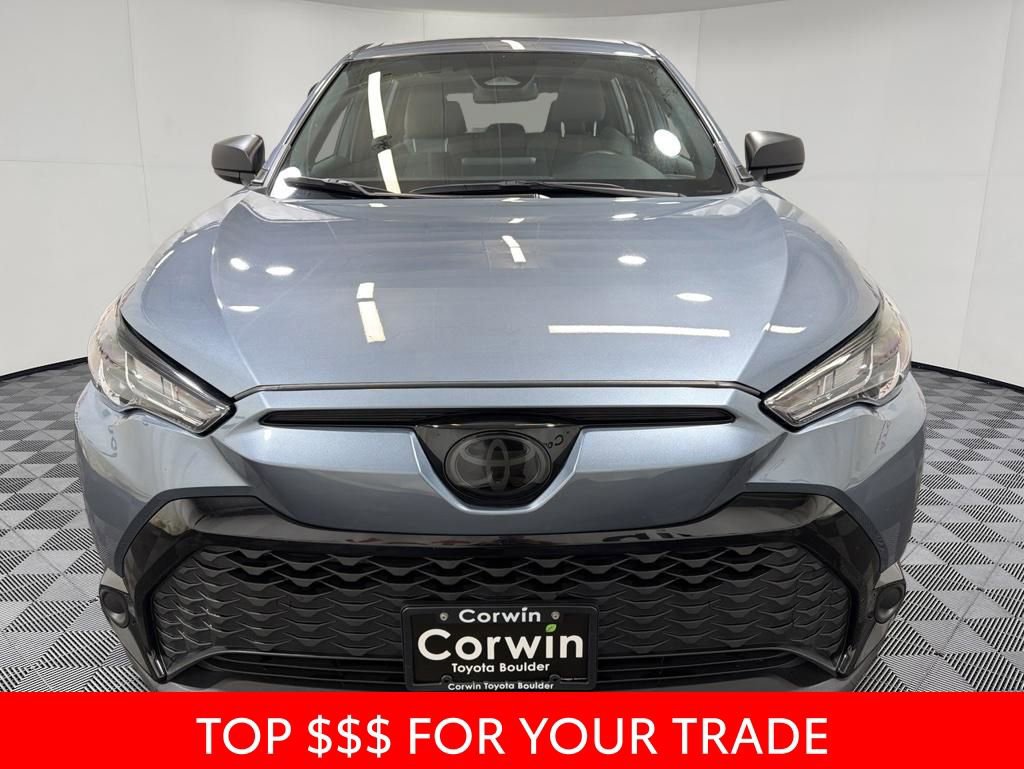Used 2025 Toyota Corolla Cross AWD Hybrid video 2
