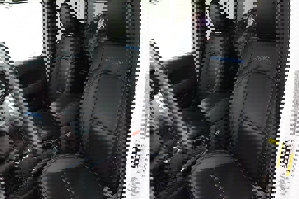 Used 2023 Jeep Wrangler Unlimited Rubicon 4xe w/ Dual Top Group AWD/4WD image 15