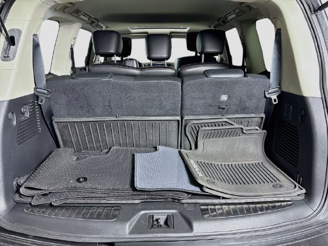 Used 2020 Nissan Armada Platinum w/ Interior Lighting Package AWD/4WD image 28