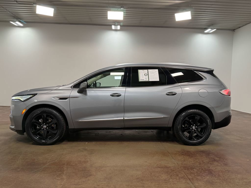 Used 2023 Buick Enclave Essence w/ Experience Buick Package image 6