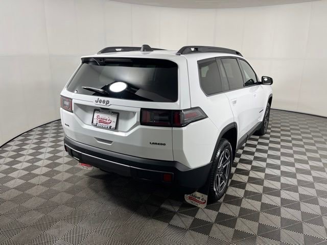 Used 2026 Jeep Cherokee Laredo AWD/4WD image 7