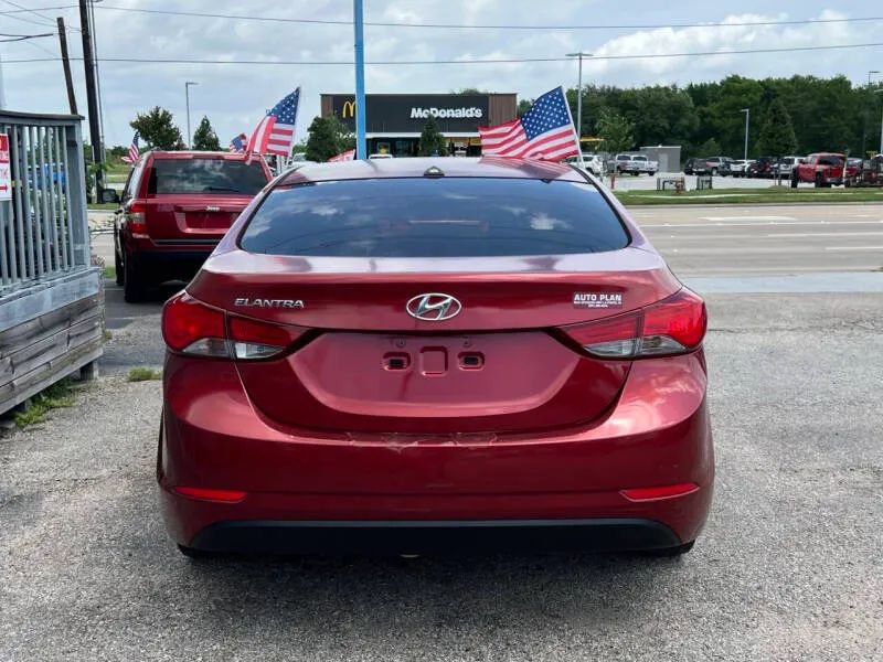 Used 2015 Hyundai Elantra SE FWD image 7