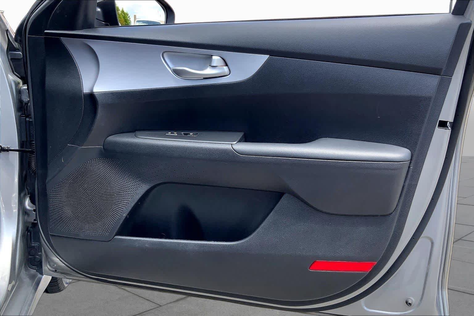 Certified 2024 Kia Forte LXS w/ LXS Technology Package FWD image 22